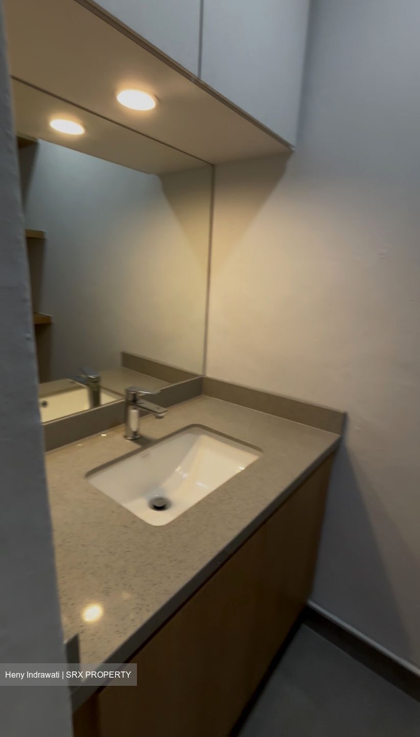 Coronation Shopping Plaza (D10), Apartment #567695661